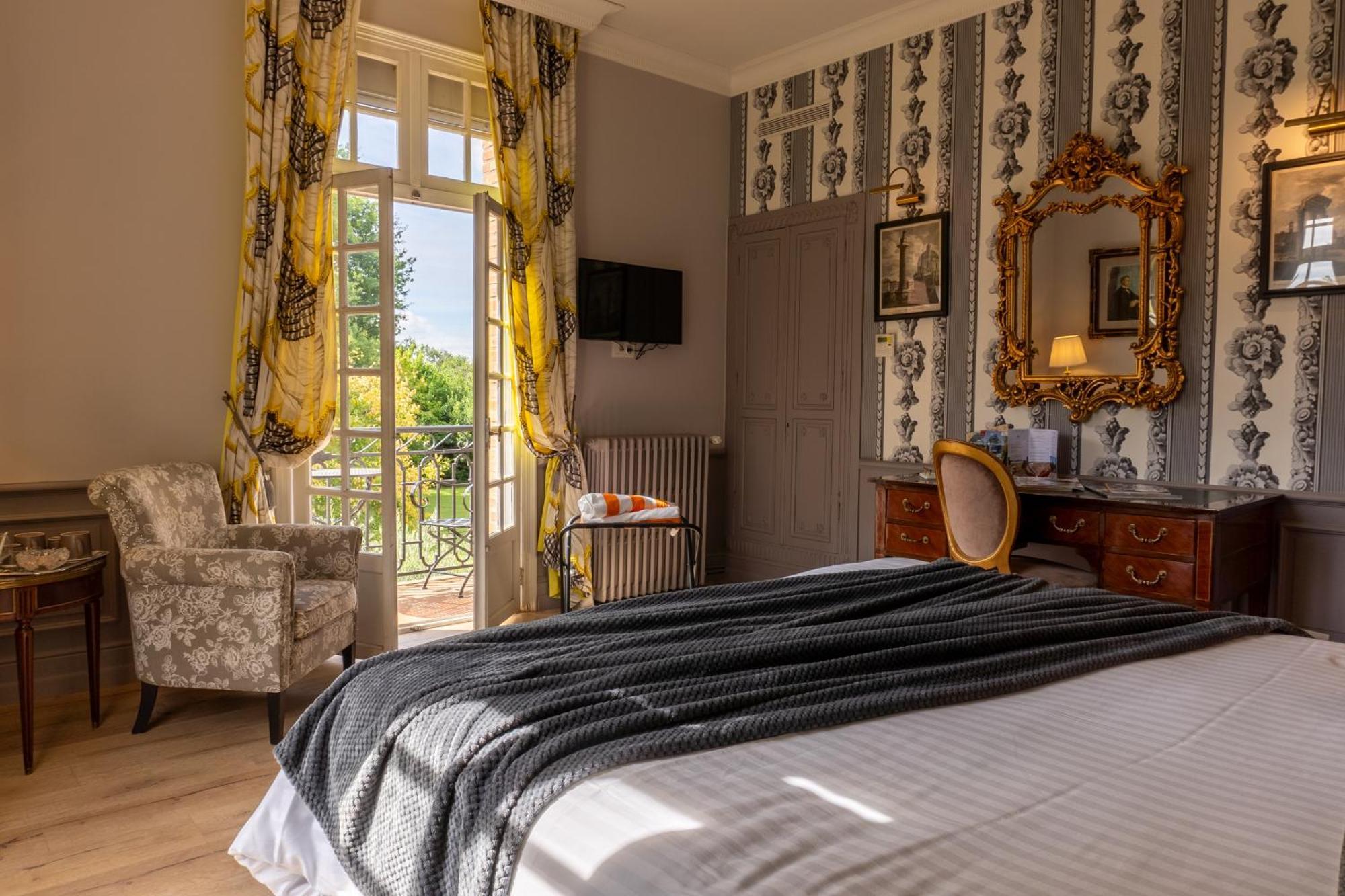 Castel Bois Marie, Maison D'Hotes Μοντωμπάν Εξωτερικό φωτογραφία A room at the hotel