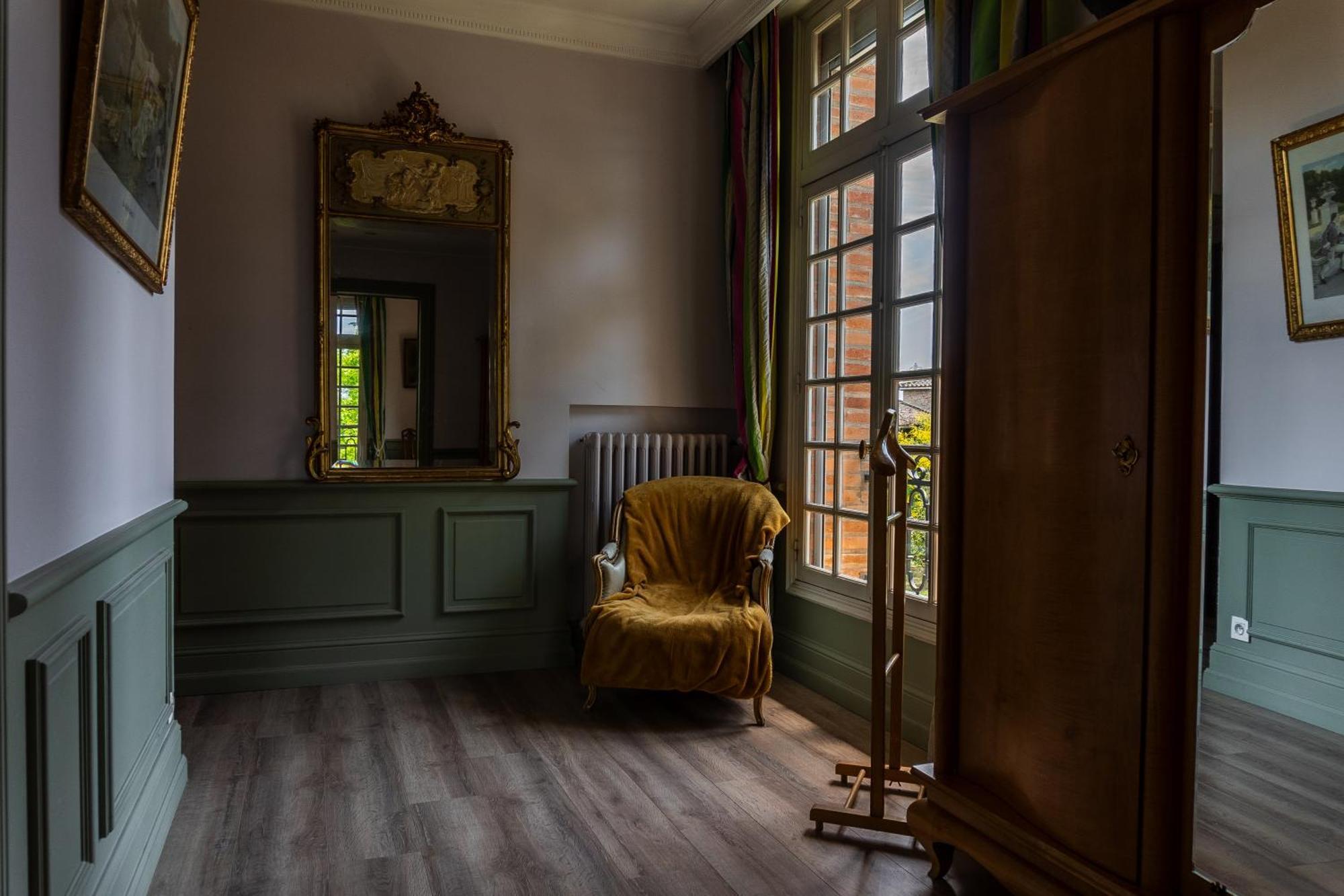 Castel Bois Marie, Maison D'Hotes Μοντωμπάν Εξωτερικό φωτογραφία The interior of the house
