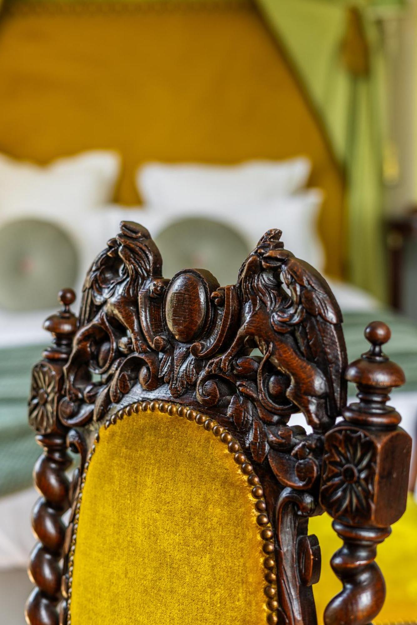 Castel Bois Marie, Maison D'Hotes Μοντωμπάν Εξωτερικό φωτογραφία Detail of the throne of the Prince of Orange